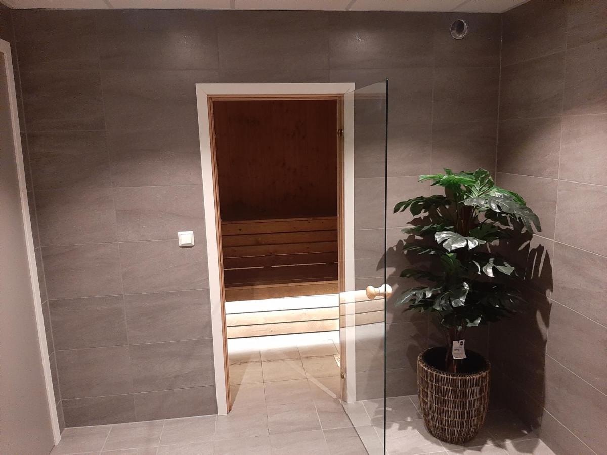 Bremanger Fjord Hotell - Housity