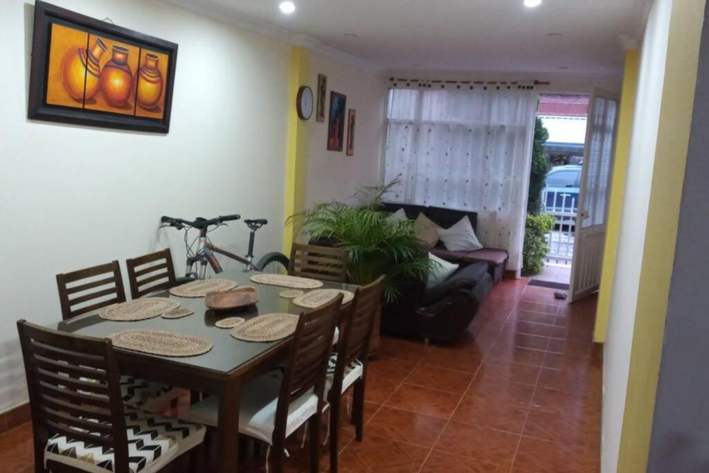 Comodidad en ambiente natural - Casa de descanso Nocaima - Housity