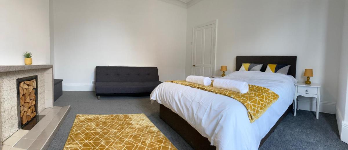 2 Bedroom Apartment, Jesmond - Great location! - Housity