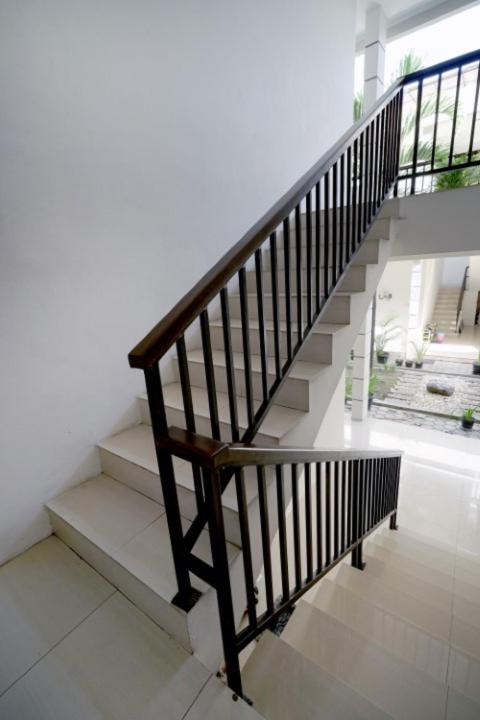 D'Paragon Pelemkecut - Housity