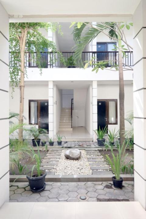 D'Paragon Pelemkecut - Housity