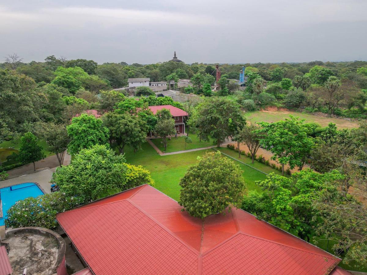 Mahanuge Hotel Polonnaruwa - Housity
