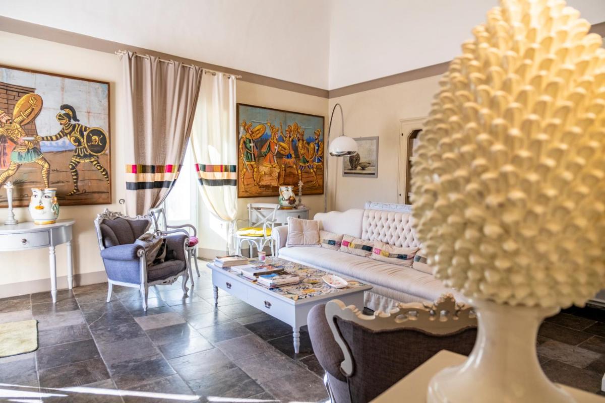 Jasmine Modica Luxury House - Housity