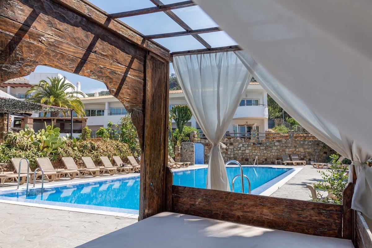Piscina en o cerca de El Cortijo de Zahara by QHotels