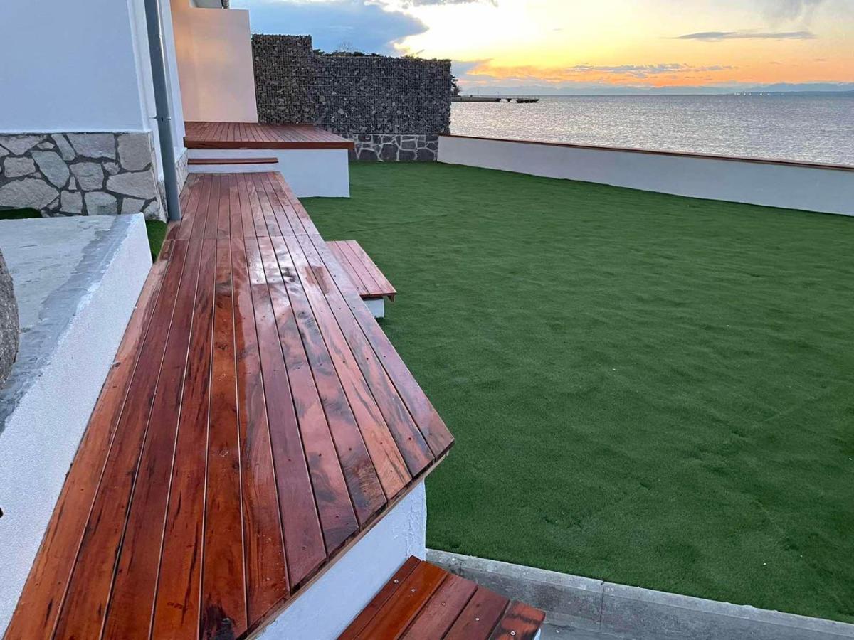Suitetrails - Villa Olga - Uniqe house with private beach