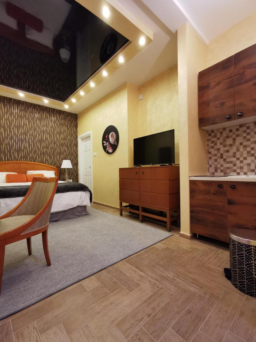 Contigo Apartments - Housity