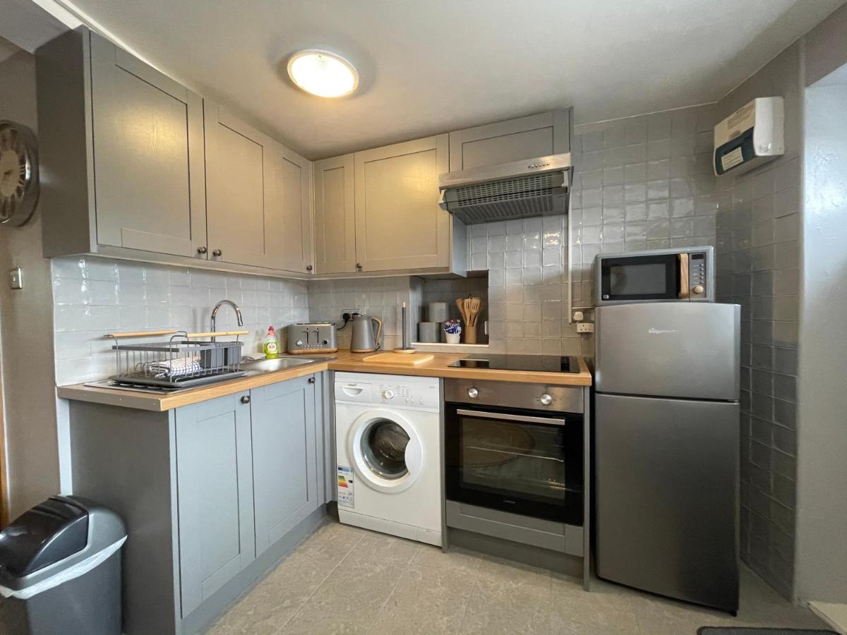 Westend Holiday Let 1 Brecon - Housity