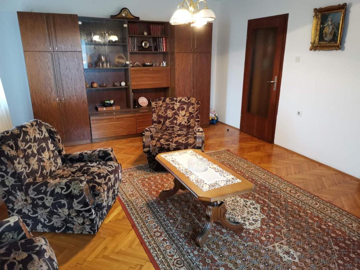 Vila Milica - Housity