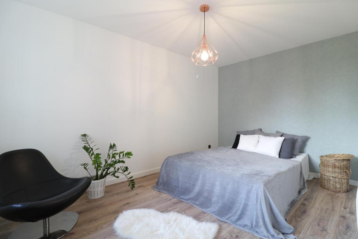 Niron Apartament Wałcz - Housity