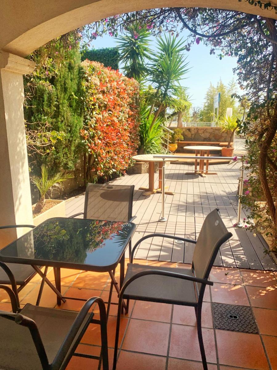 Jardin de l'établissement Hôtel Beau Soleil
