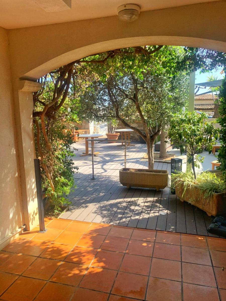 Jardin de l'établissement Hôtel Beau Soleil