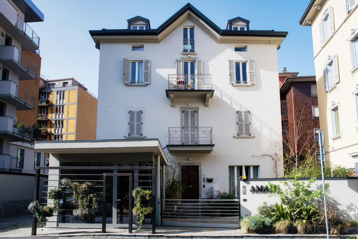 AMA 18 Rooms - The House Of Travelers- - Housity