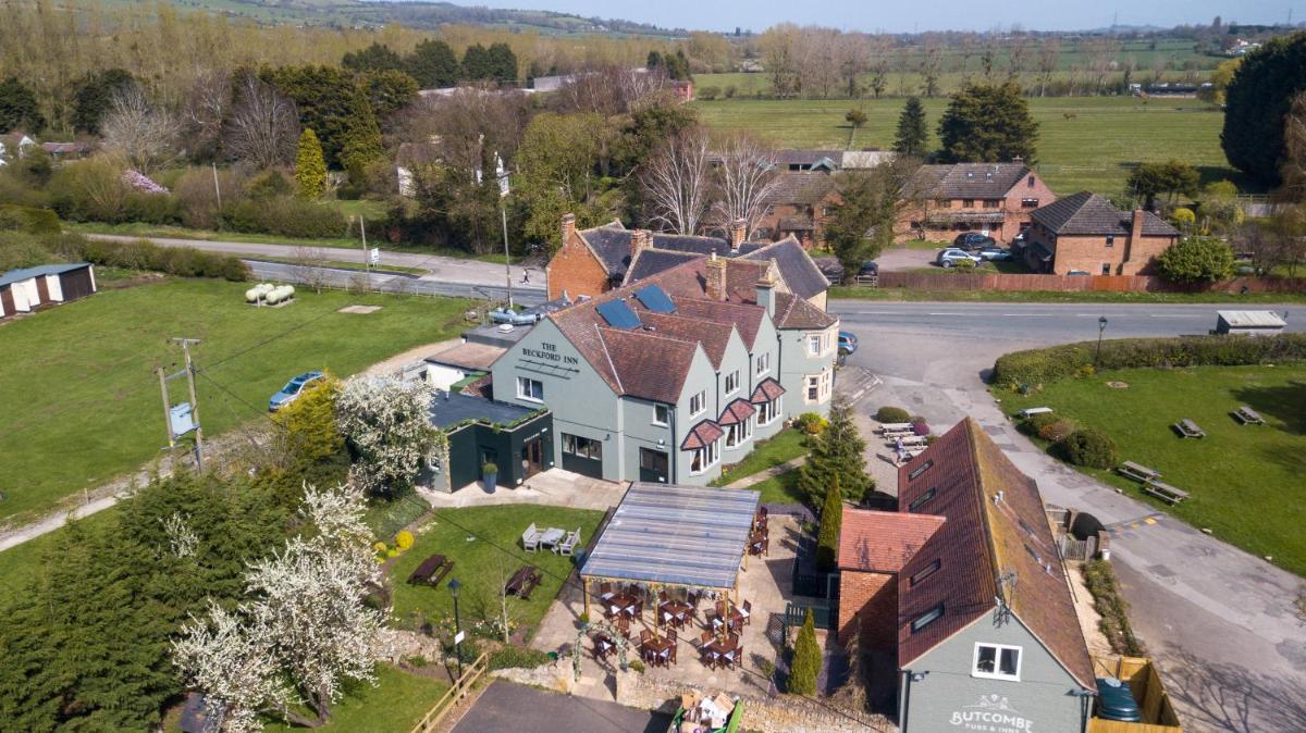 Beckford Inn - Housity