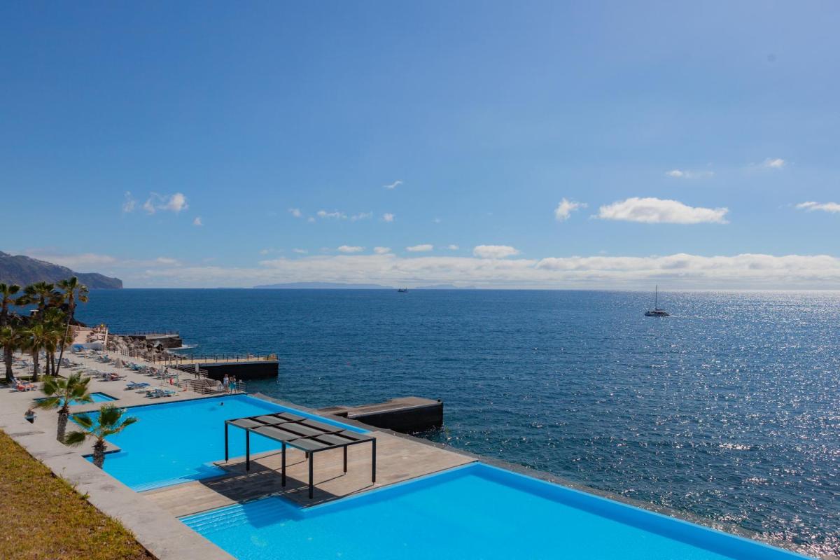 VidaMar Resort Hotel Madeira - Dine Around Half Board - Housity