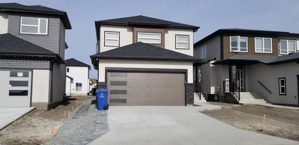 Luxurious 2 bedroom basement suite - Housity
