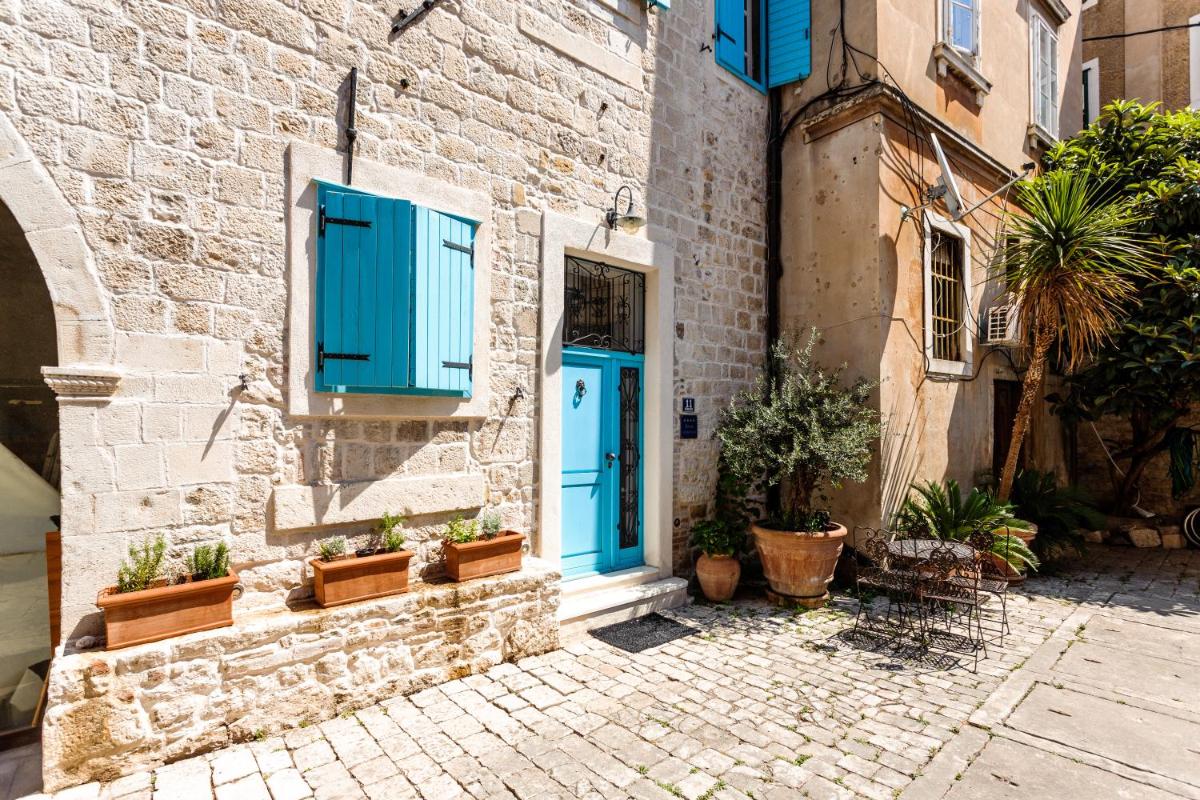 Old Town Luxury House - Housity