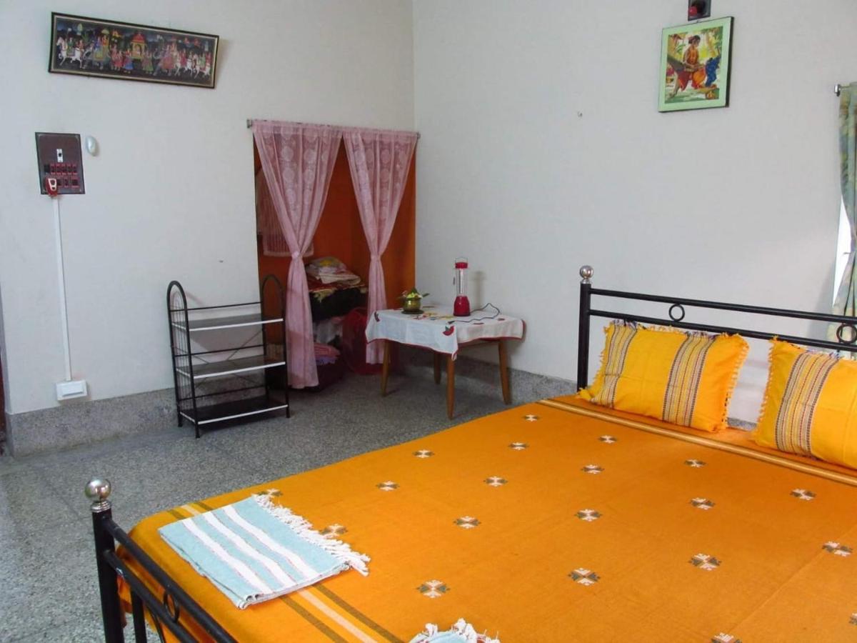 Vamoose Pubali Homestay Shantiniketan - Housity