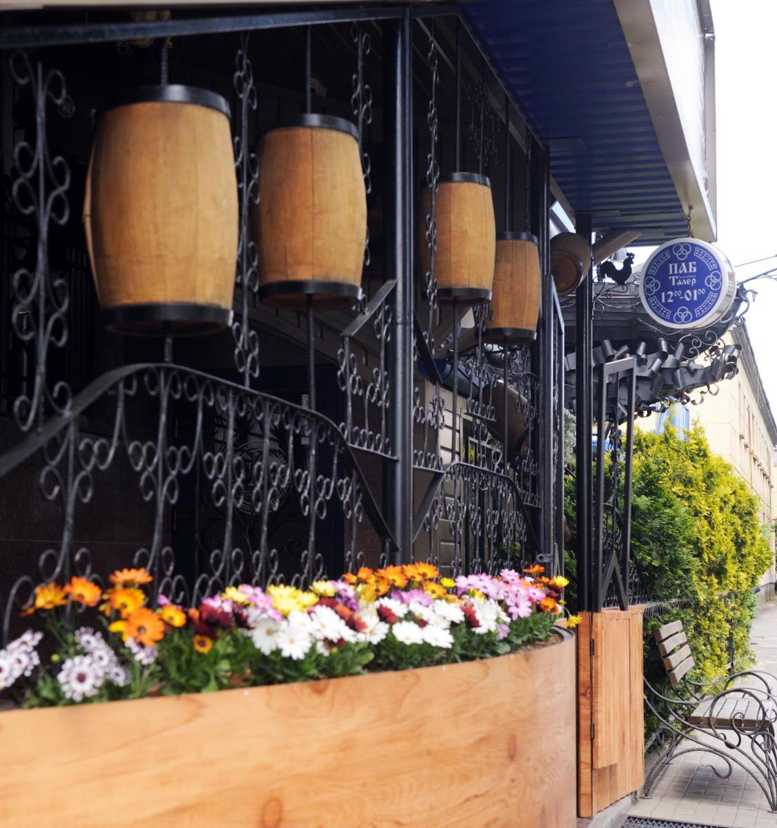 Serebryaniy Taler Hotel - Housity