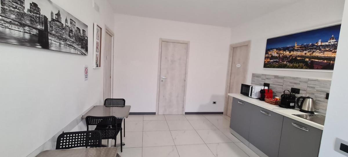 B&B Circuit - Housity