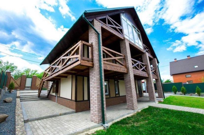 Family House - Housity