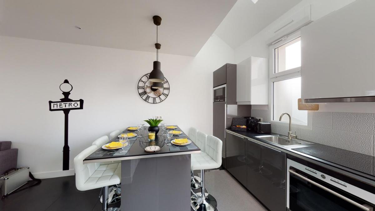 PARIS HOUSE - Housity