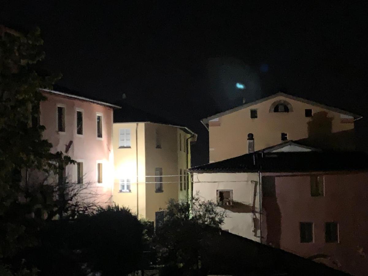 Barga Lucca Centro Storico Con giardino - Housity