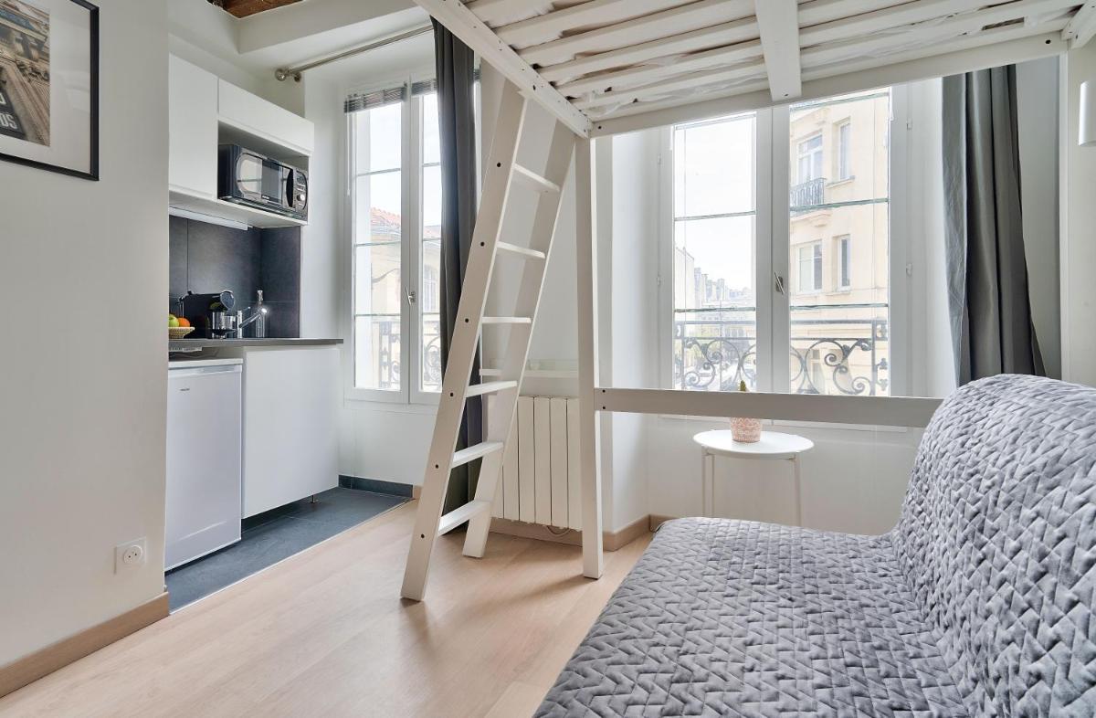 Pretty Mezzanine Studio in the Heart of Paris (2F) - Housity