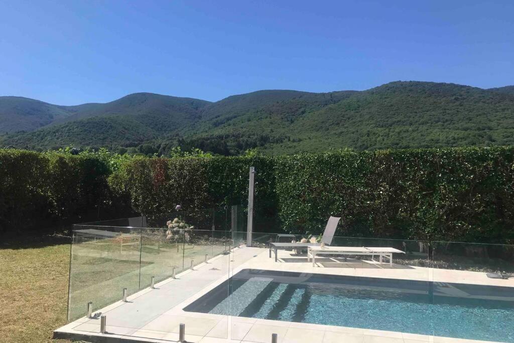 Presbytère ancien avec piscine - Housity