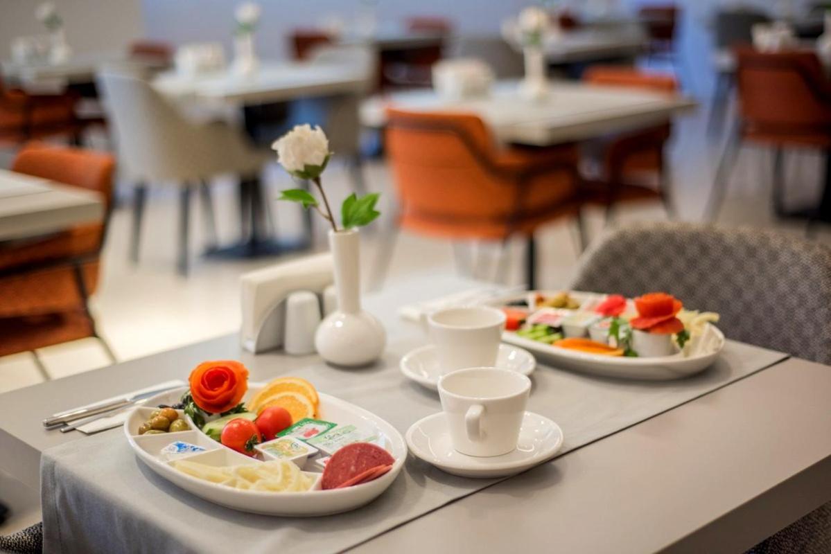 Dovv Hotel Busıness - Housity