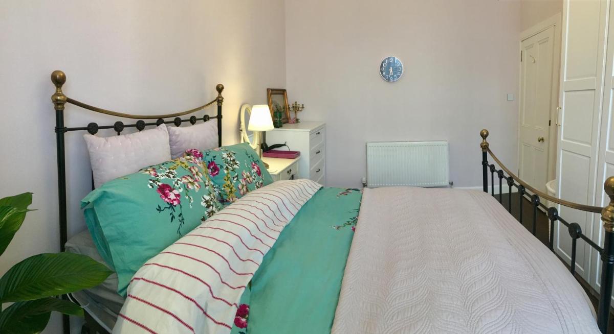 Good Times Edinburgh Elm Row City Centre Apartment - Housity