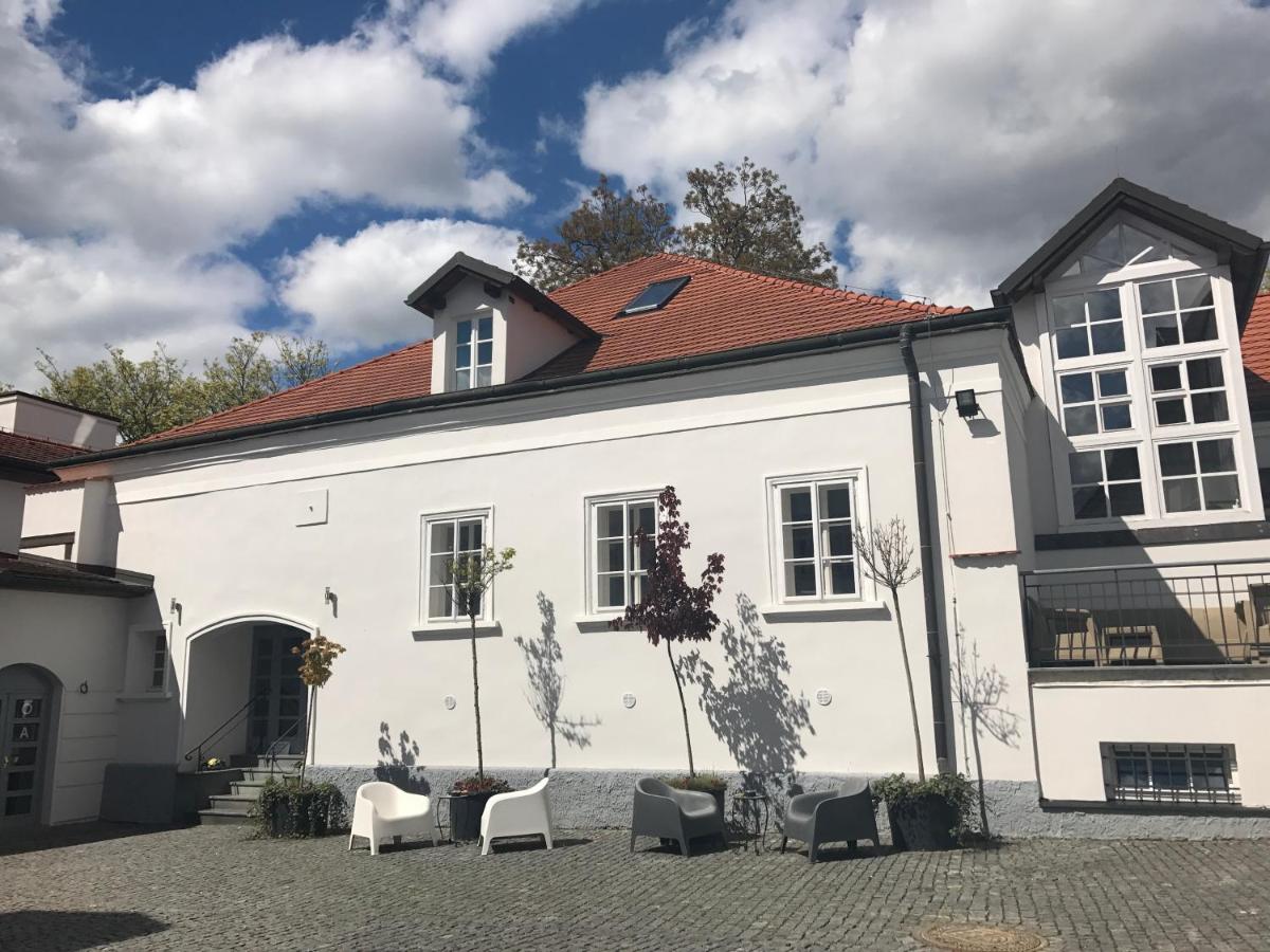 Cozy Apartment in the Monastery - Housity