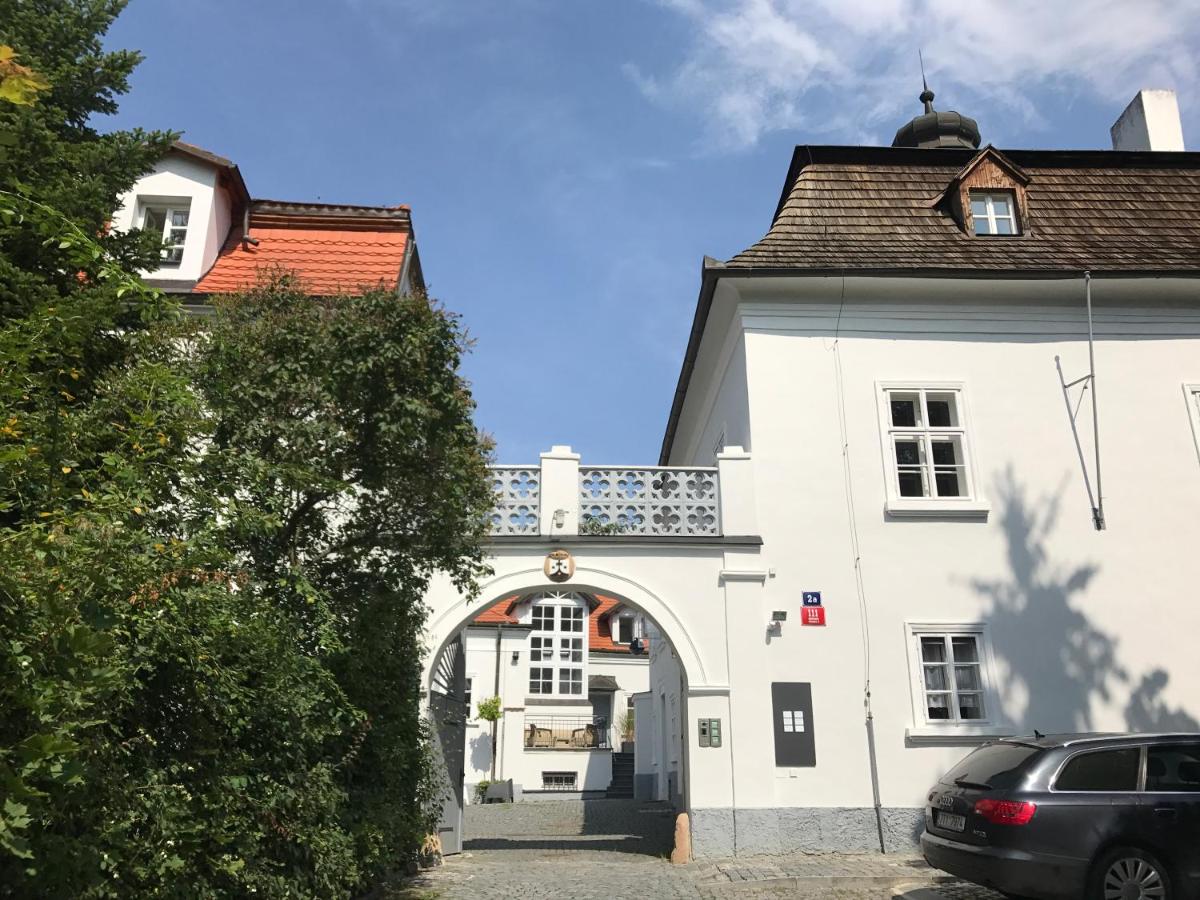 Cozy Apartment in the Monastery - Housity