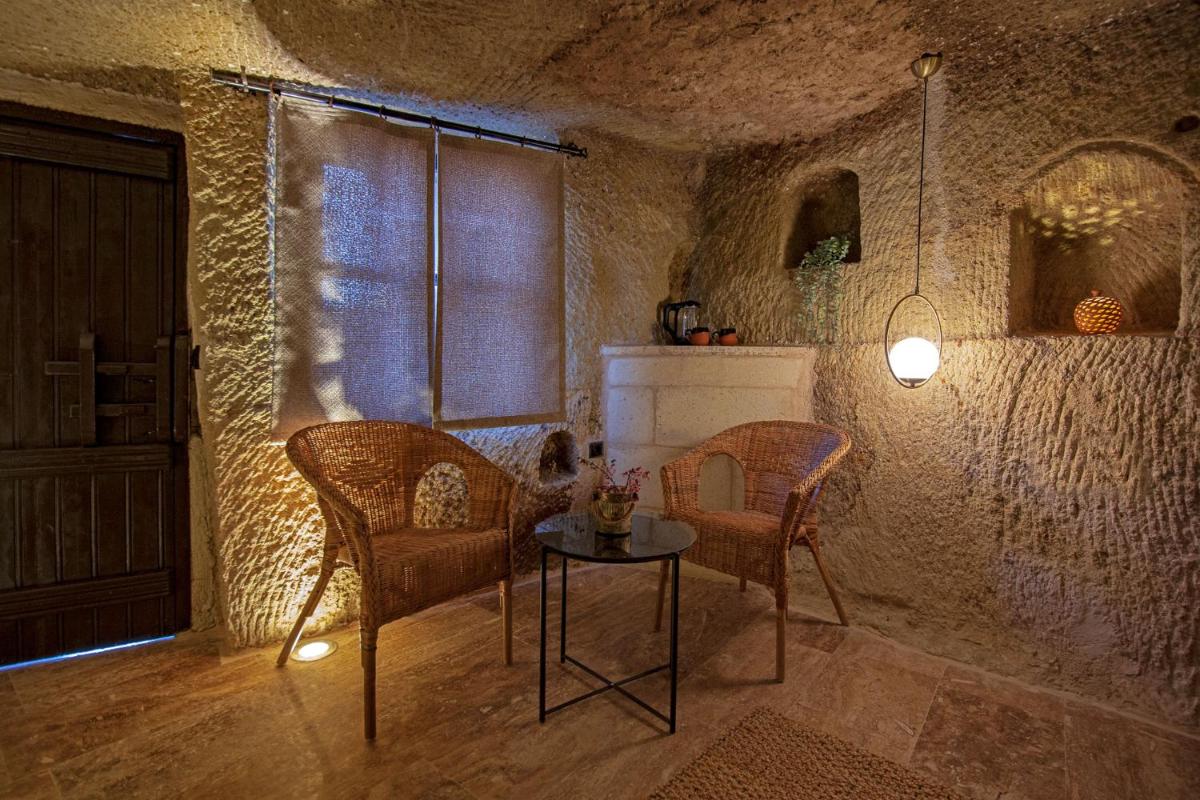 Sato Cave Hotel - Hizvo