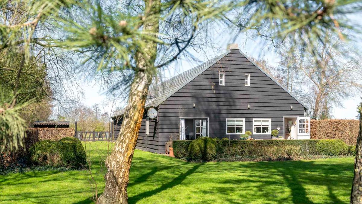d'Ouwe stal - Housity