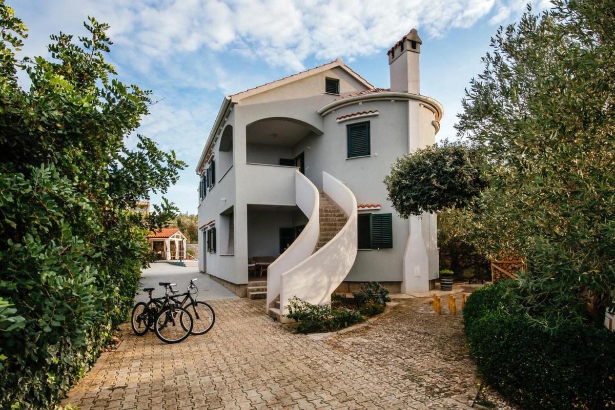 Holiday Home Ilovica - Mali Iž - Housity