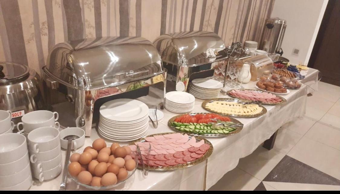 Suitetrails - Kavkaz Hotel