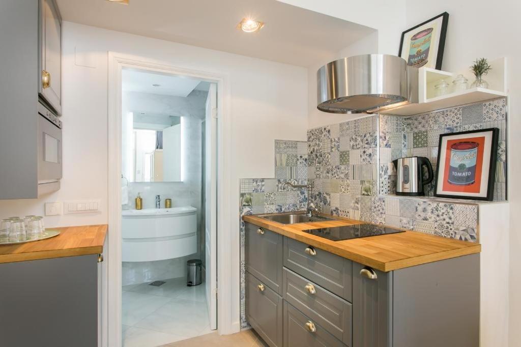 Ploce Apartments - Dubrovnik Centre - Housity