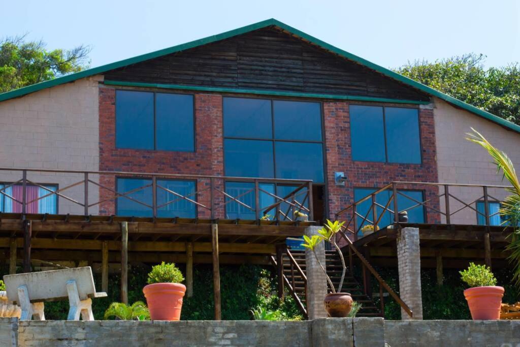 Beautiful ocean view guest house - Housity