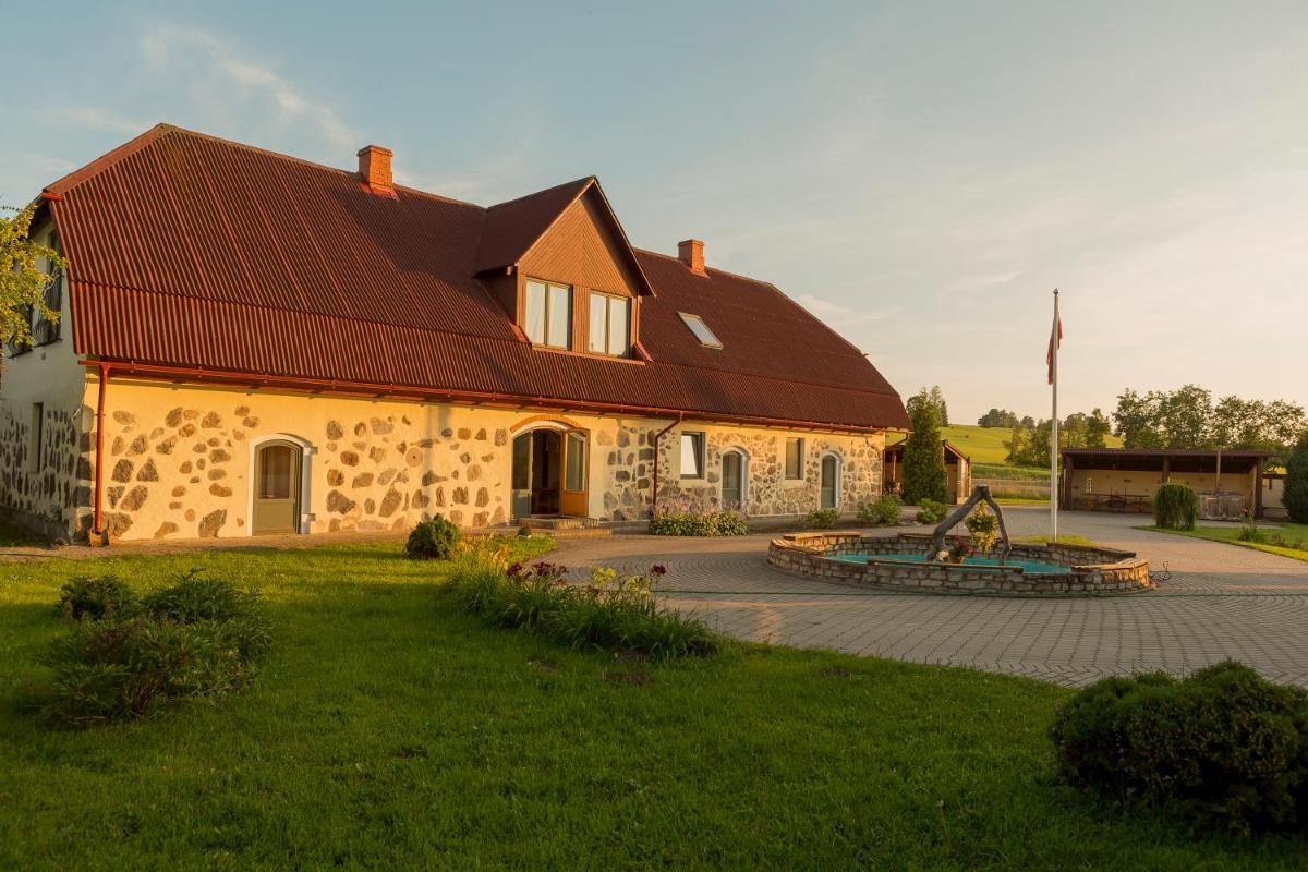Ružas - Housity