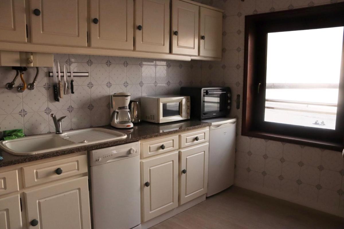 Suitetrails - Beachfront apartment