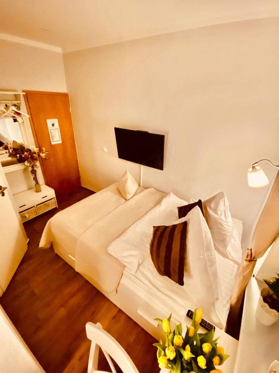 Pension Karina Schwerin - Housity