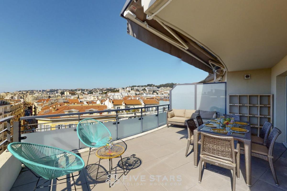 LUXURY BEACH five STARS HOLIDAY HOUSE - Housity
