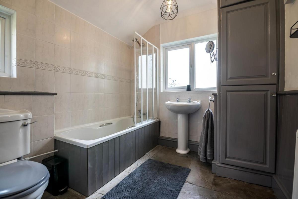 Woodpecker Cottage - Sheepswalk Farm - 2 Bedroom Cottage - Stepaside - Housity