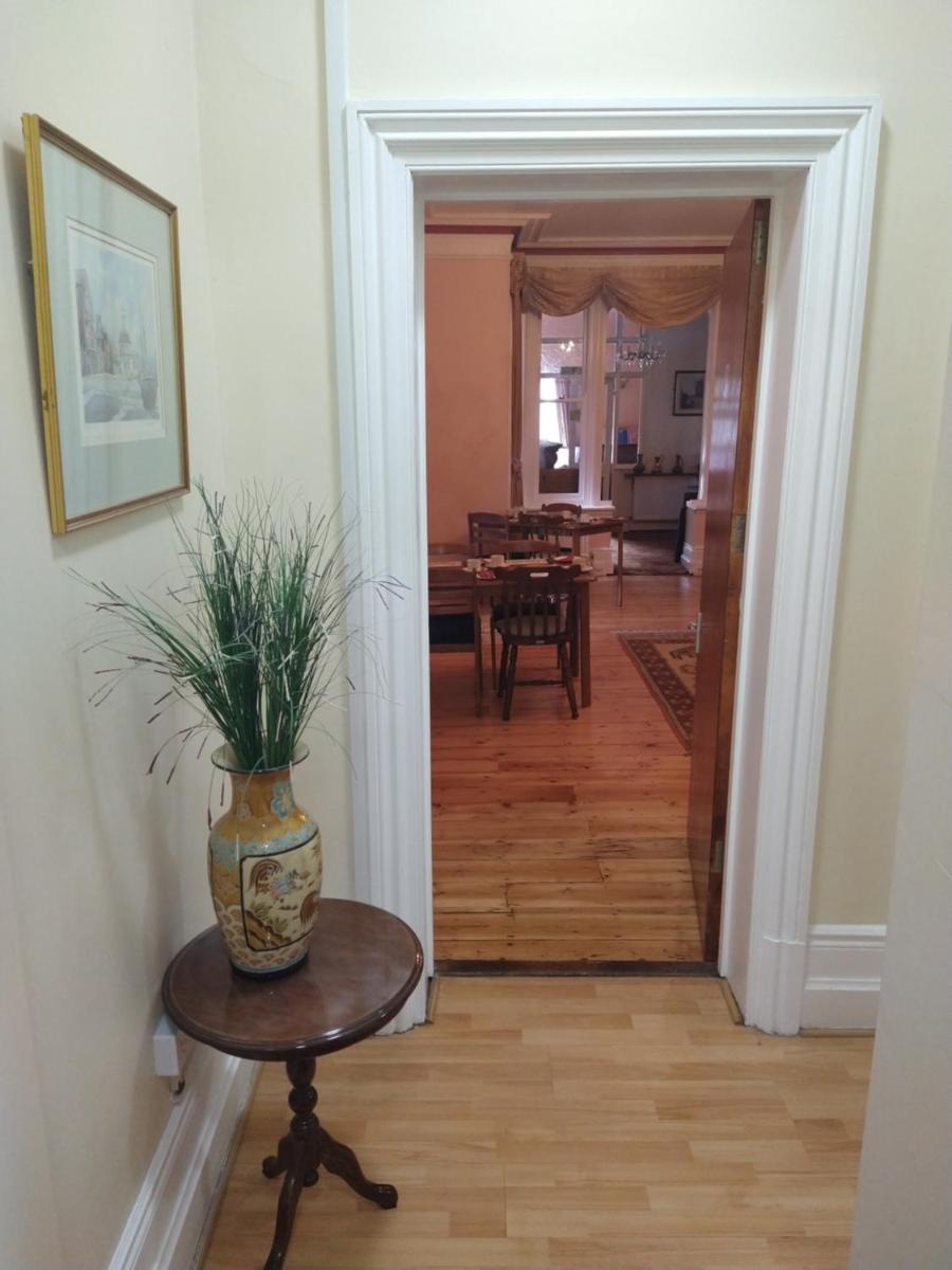 The Russet House - Housity