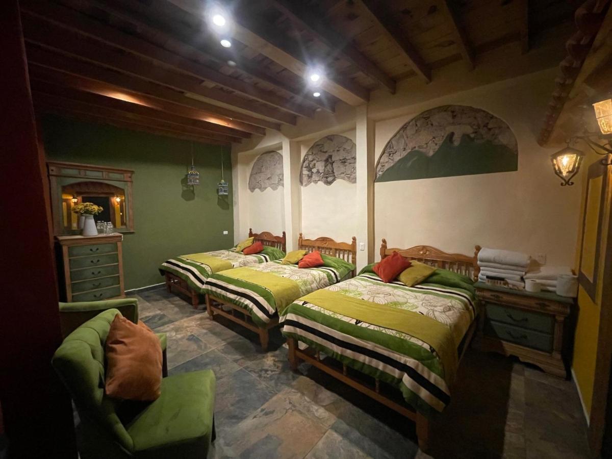 Hotel Hacienda Encantada - Housity