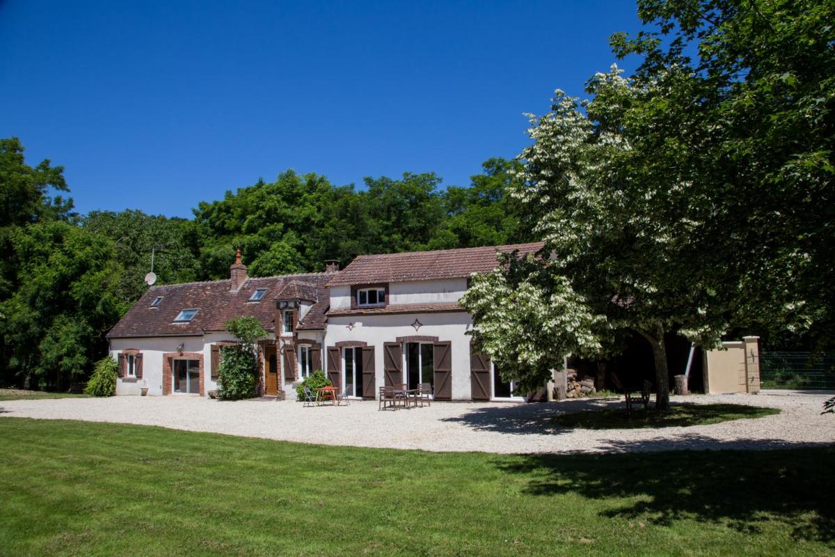 Gîte Peteloup pleine nature pour 12 + piscine - Housity