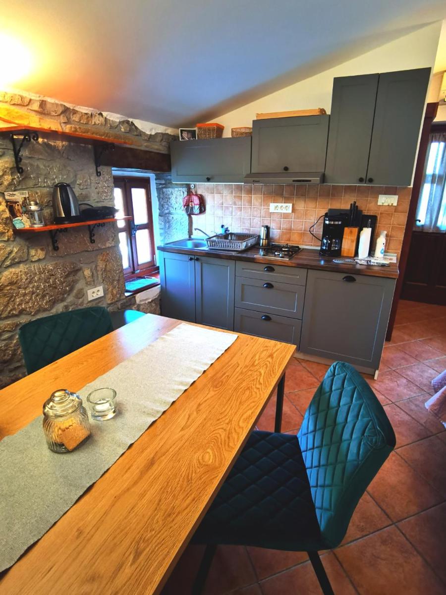 Apartment Franko - Hum - Housity