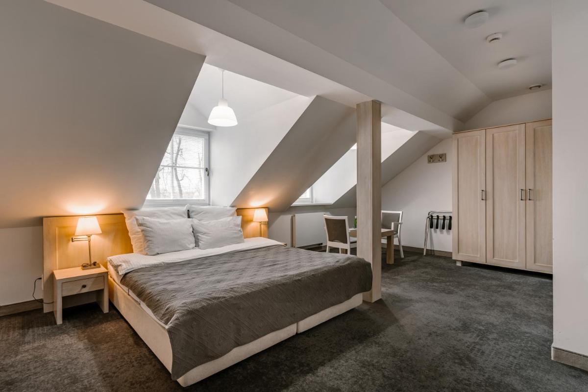 Hotel&SPA Dwór Droblin - Housity