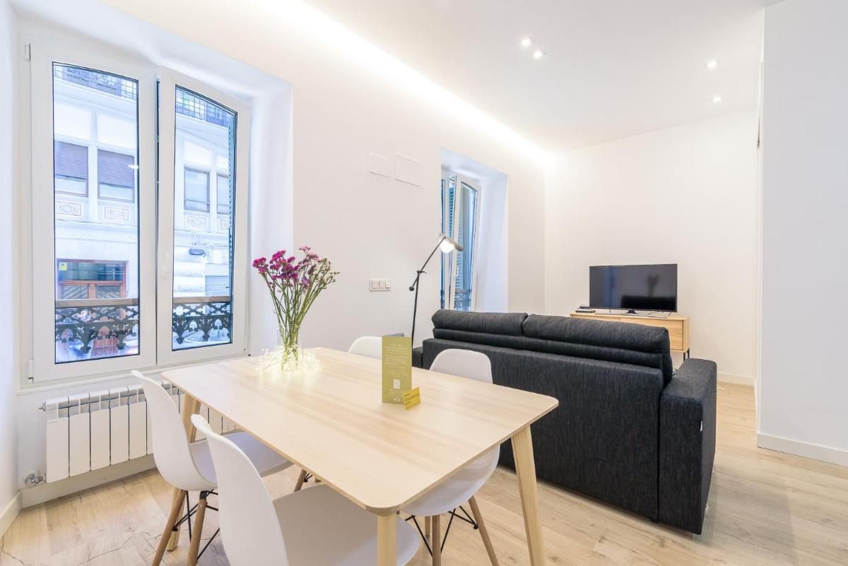 Paris La Concha - IB Apartments - Hizvo