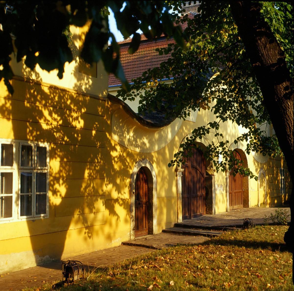 Rákóczi-Dessewffy Kastély Vendégház - Housity